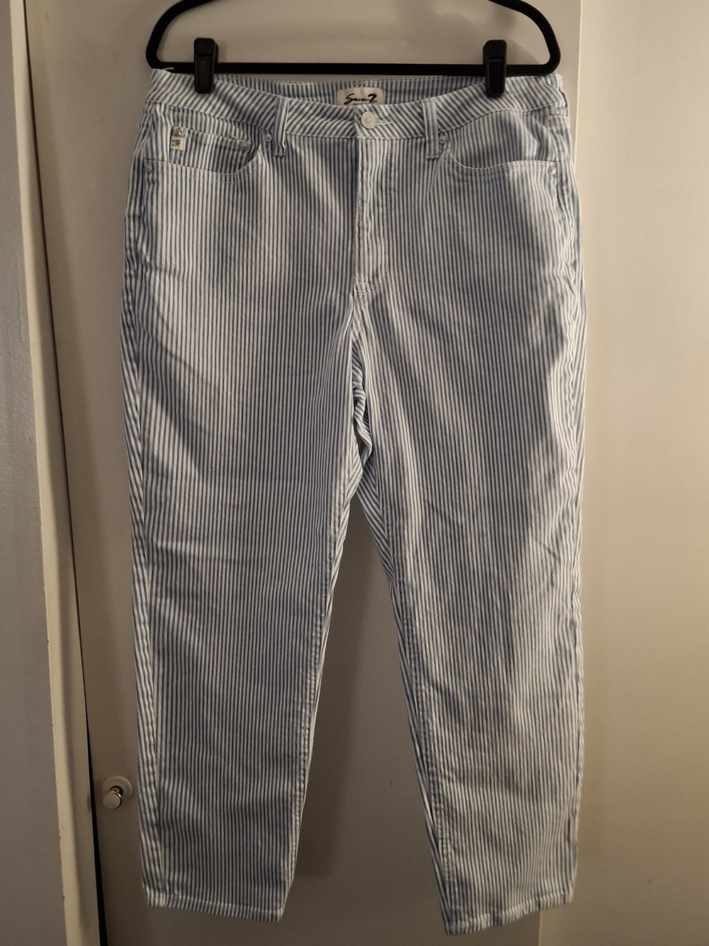 Seven7 Women's Blue and White Striped Jeans